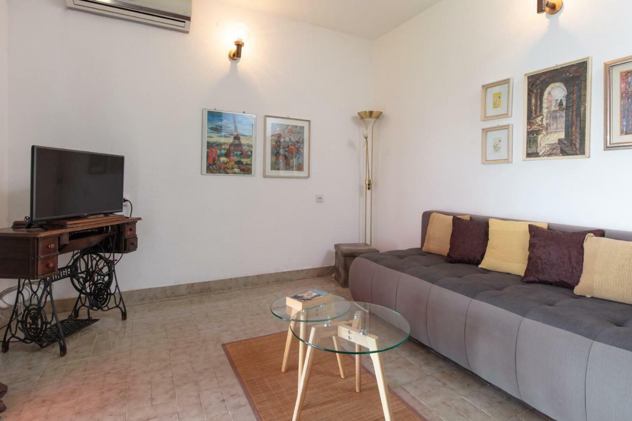 Holiday Home Barbara Trogir Zewnętrze zdjęcie