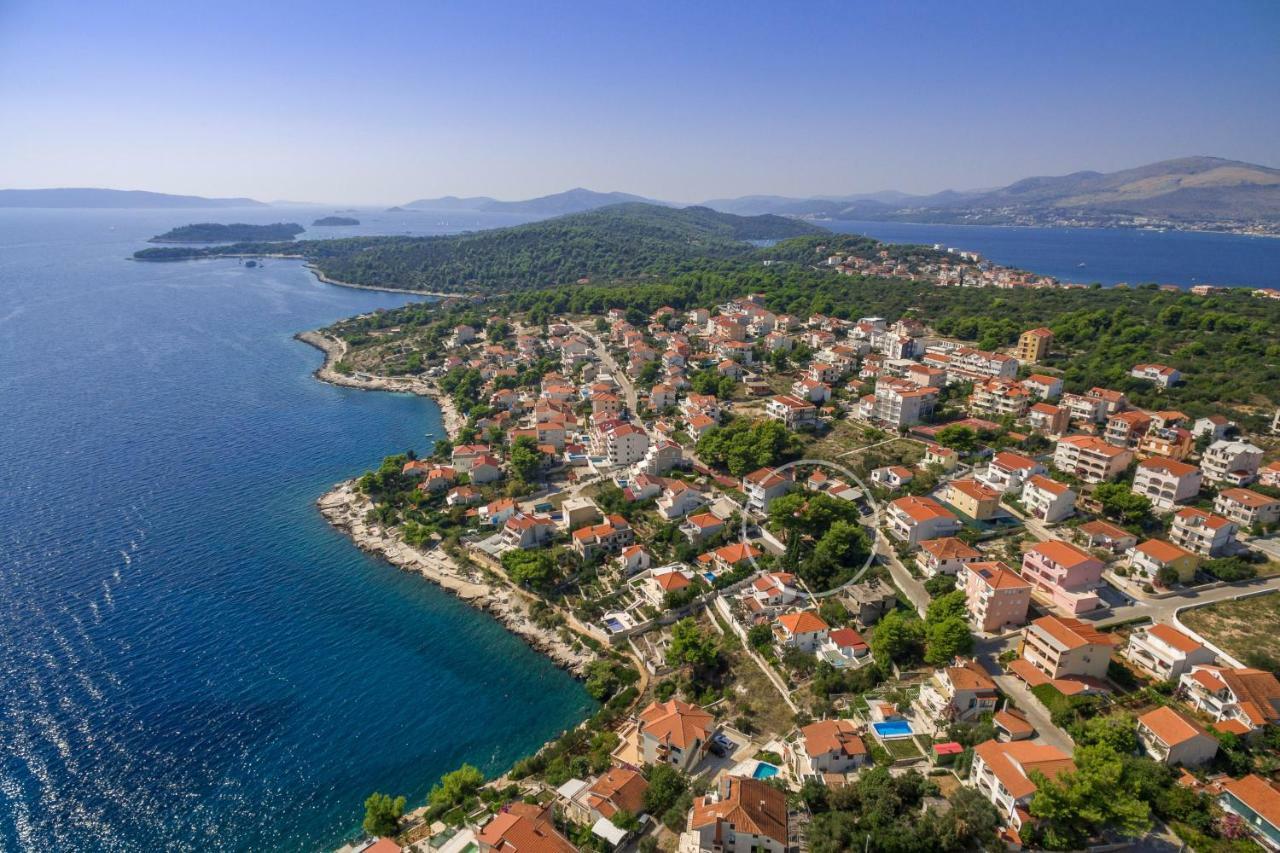 Holiday Home Barbara Trogir Zewnętrze zdjęcie